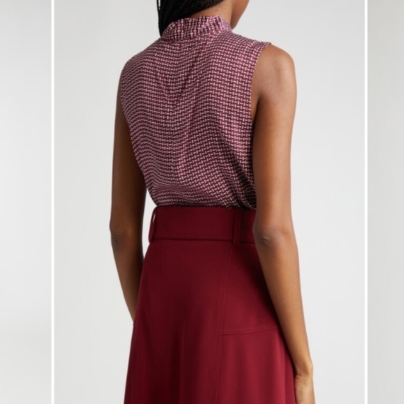 Judith & Charles Women’s Sleeveless Blouse Mathys Geo Print Plum New size 0-2 - Picture 4 of 12